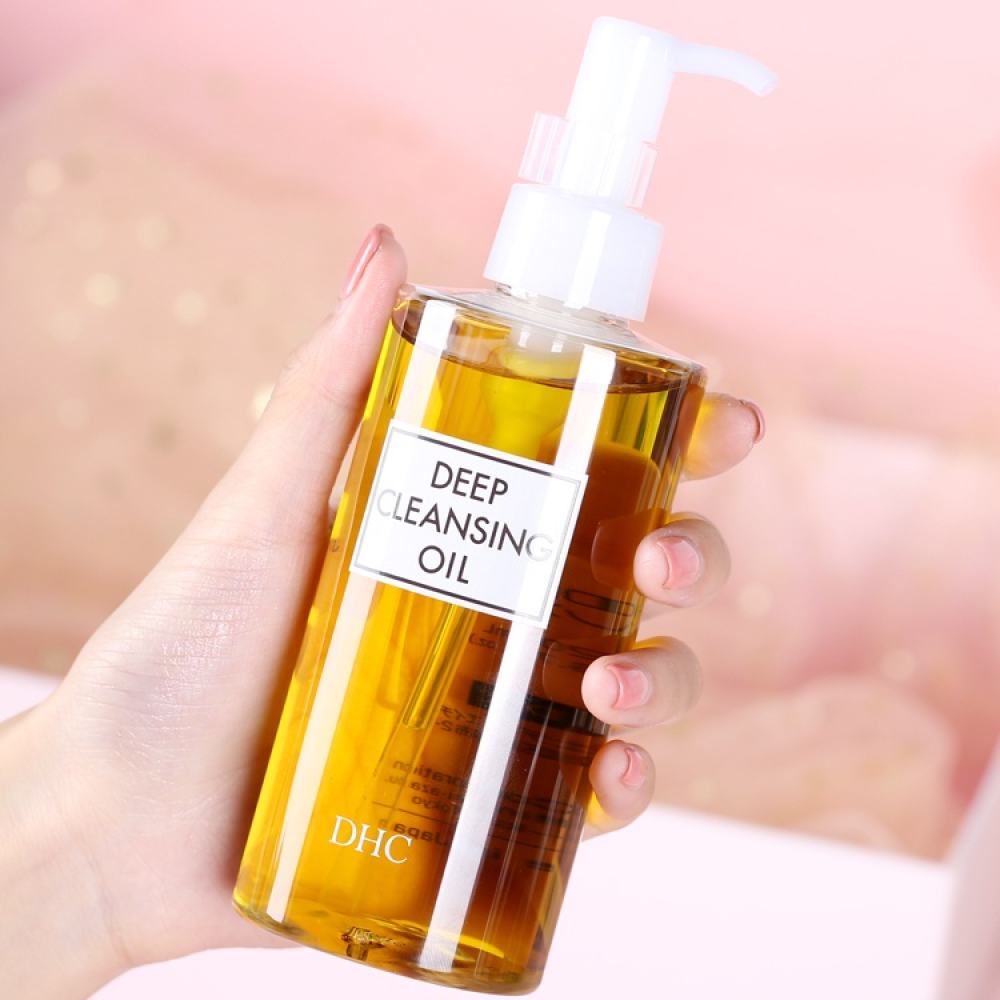 DHC Olive Deep Cleansing Oil 200mL Non-greasy Gentle Cleansing of Eyes/ Lips and Face Makeup Remover Skin Care 200ml