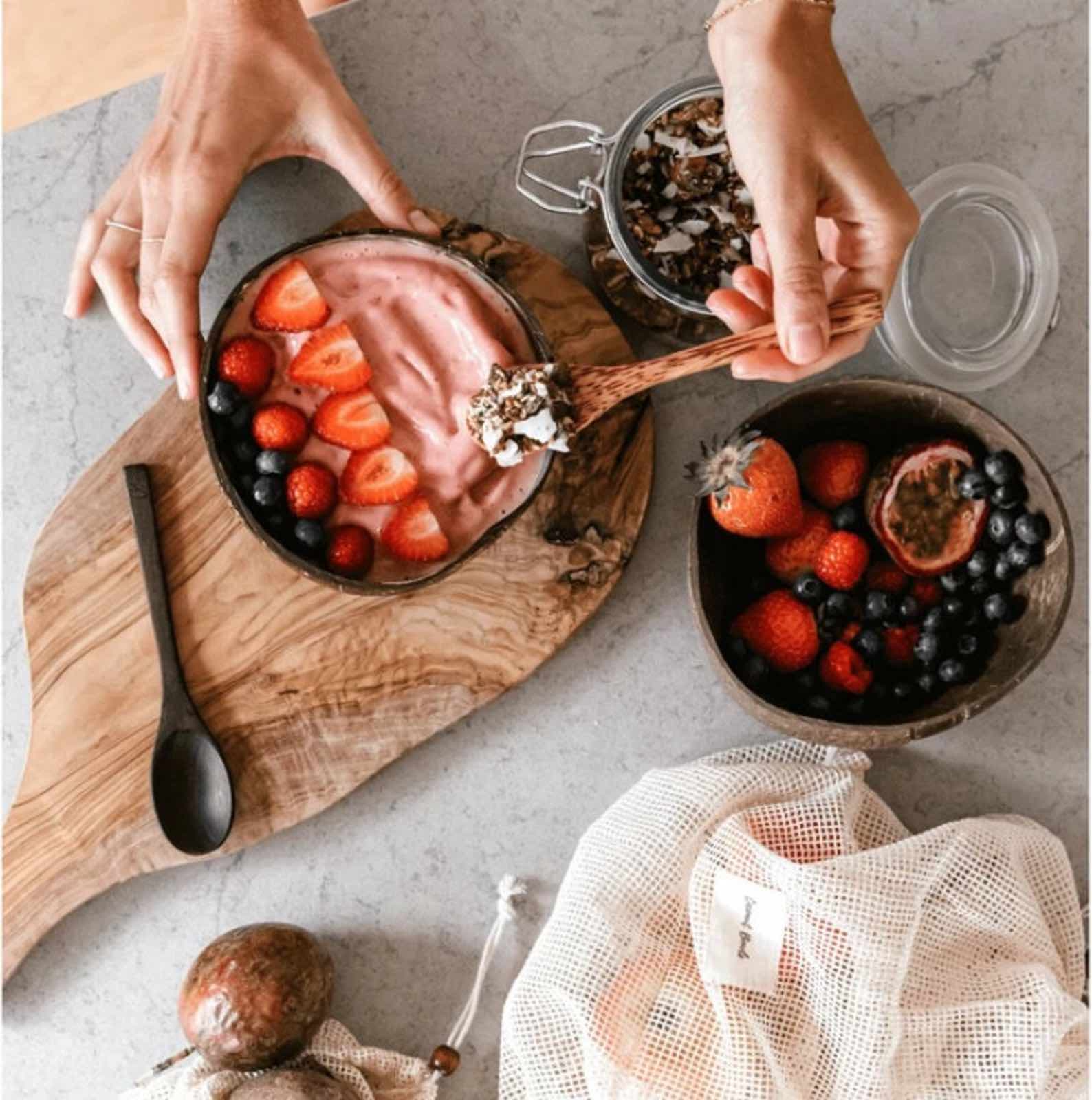 Chén gáo dừa - Bát gáo dừa đựng salad trang trí
