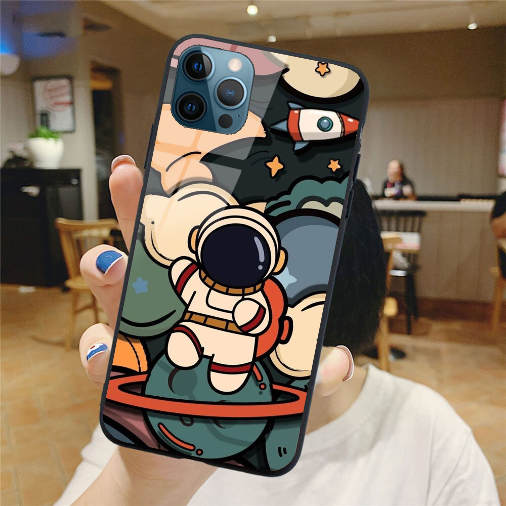 Ốp lưng iphone 12 mini/ 12/ 12 pro/ 12 pro max mặt kính cao cấp phi hành gia