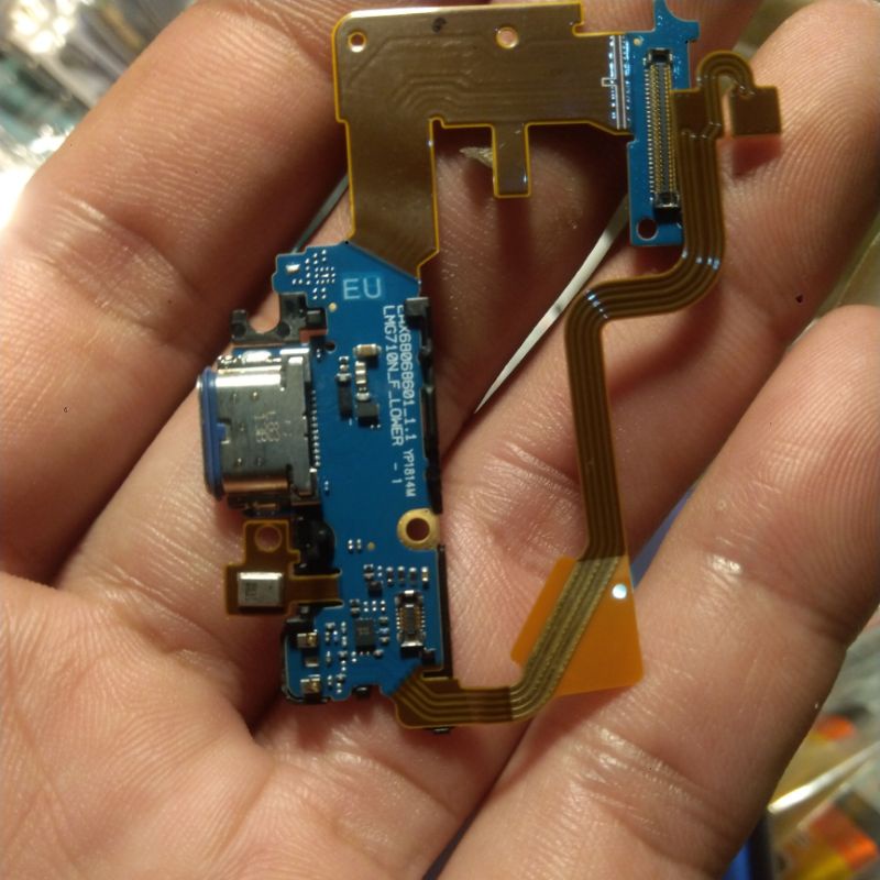 Cụm chân sạc lg g7 g7 thinq