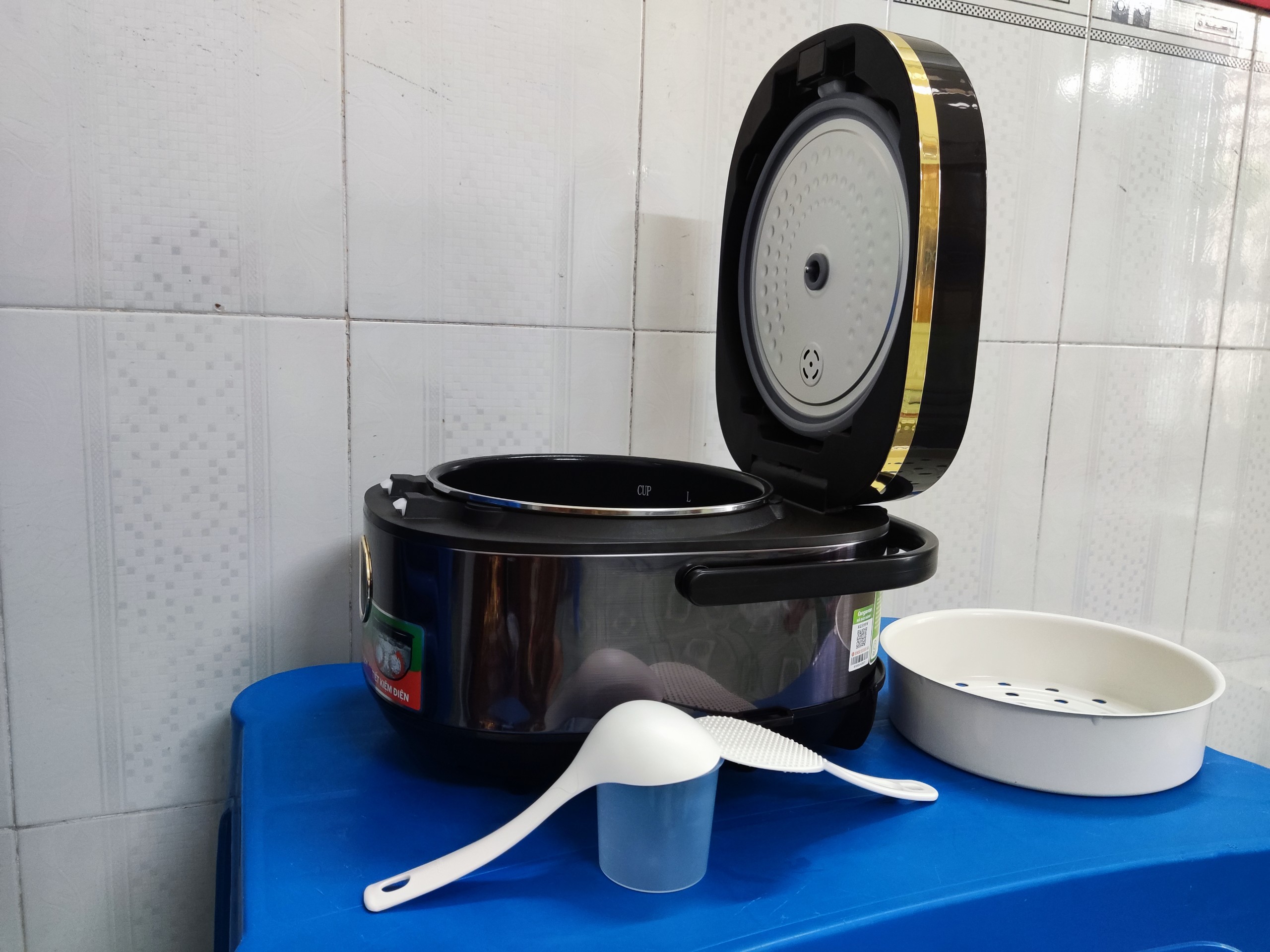 Nồi cơm điện cao tần Kangaroo KG599N