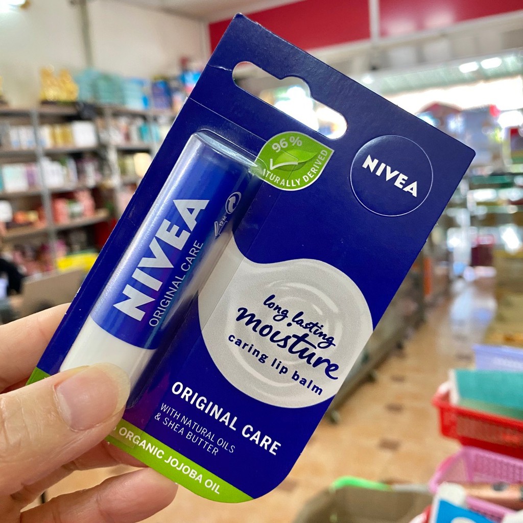 Son dưỡng ẩm và mềm môi Nivea (4.8g) - Đức Chính Hãng