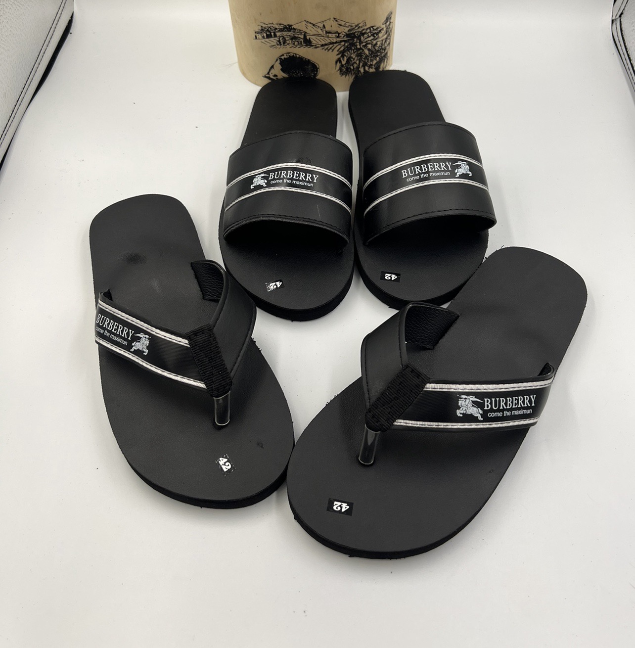Dép cặp đôi nam nữ đế đen ( thới giới sandal )