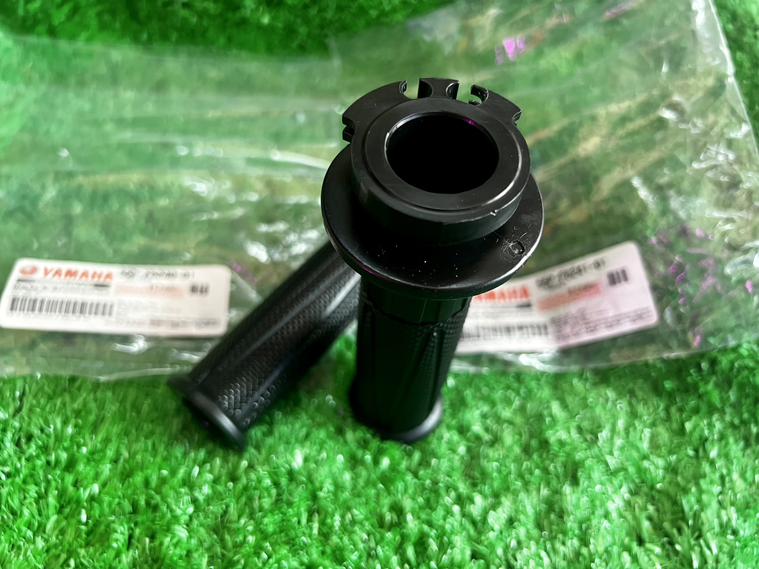Cặp Bao Tay Exciter 135 Zin Hãng Yamaha