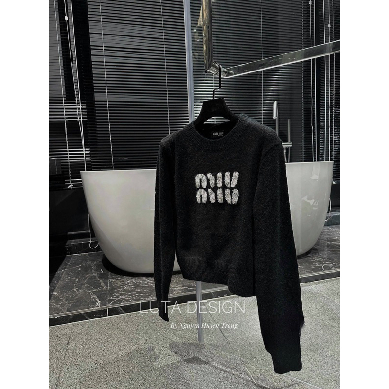 Aa18-áo len tay dài miumiu full tag hàng qccc