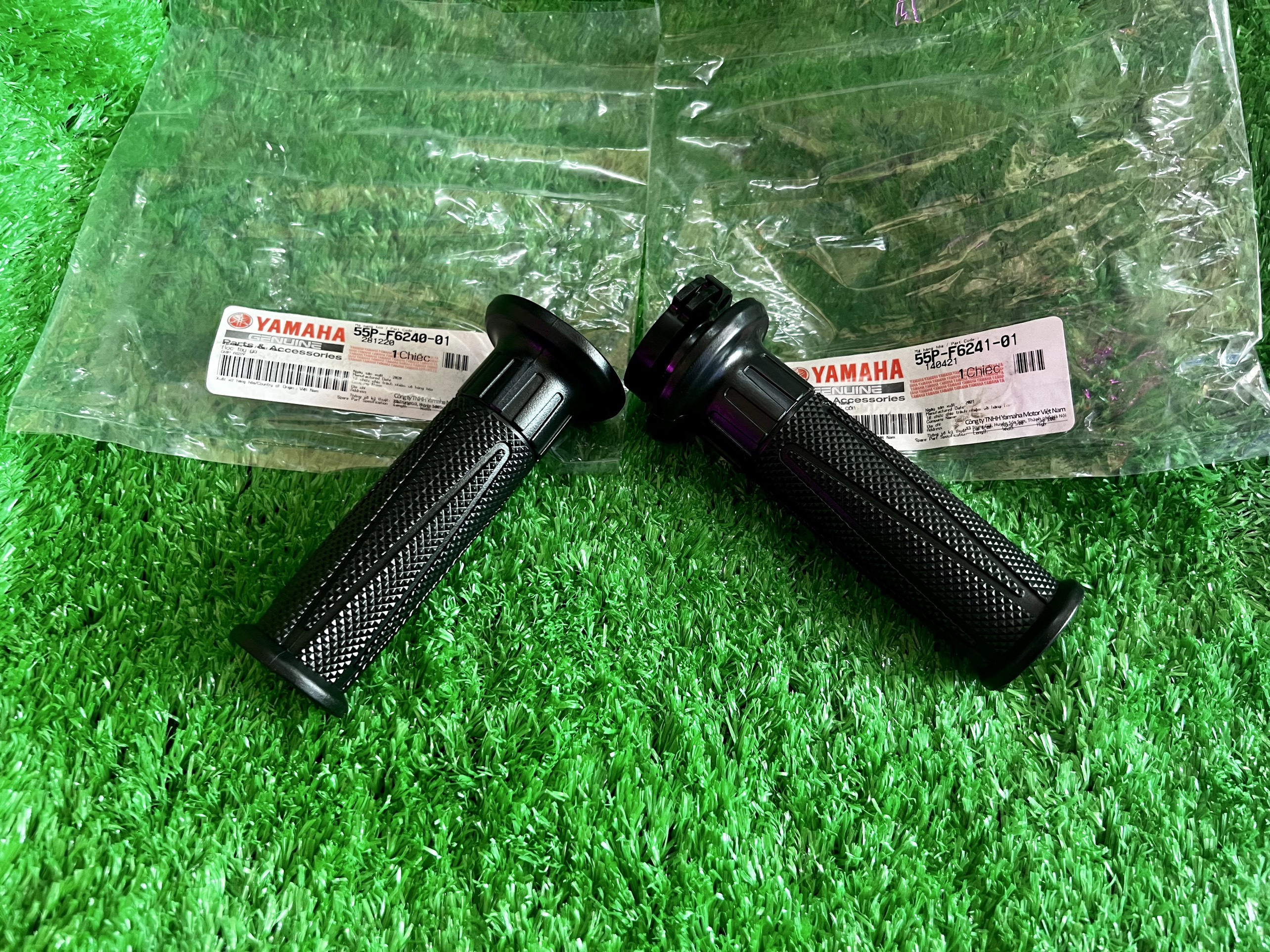 Cặp Bao Tay Exciter 135 Zin Hãng Yamaha
