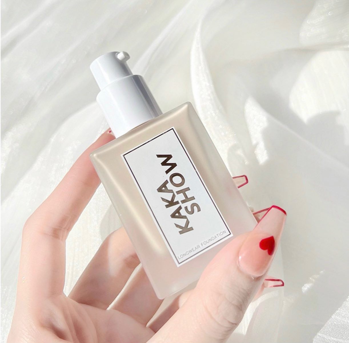 Kem nền che khuyết điểm Kakashow