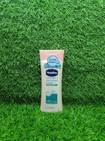 Sữa dưỡng thể Vaseline Healthy Bright 200ml