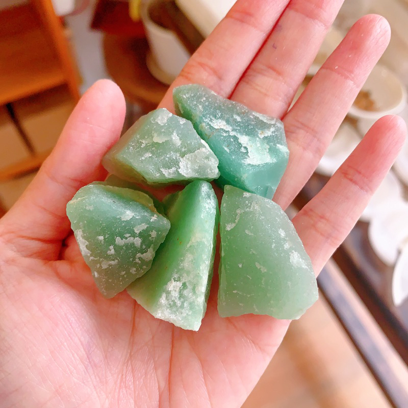 Đá Thạch Anh xanh thô, Đá Thiên Nhiên chưa qua chế tác, Đá Năng Lượng Healing chữa lành luân xa 4