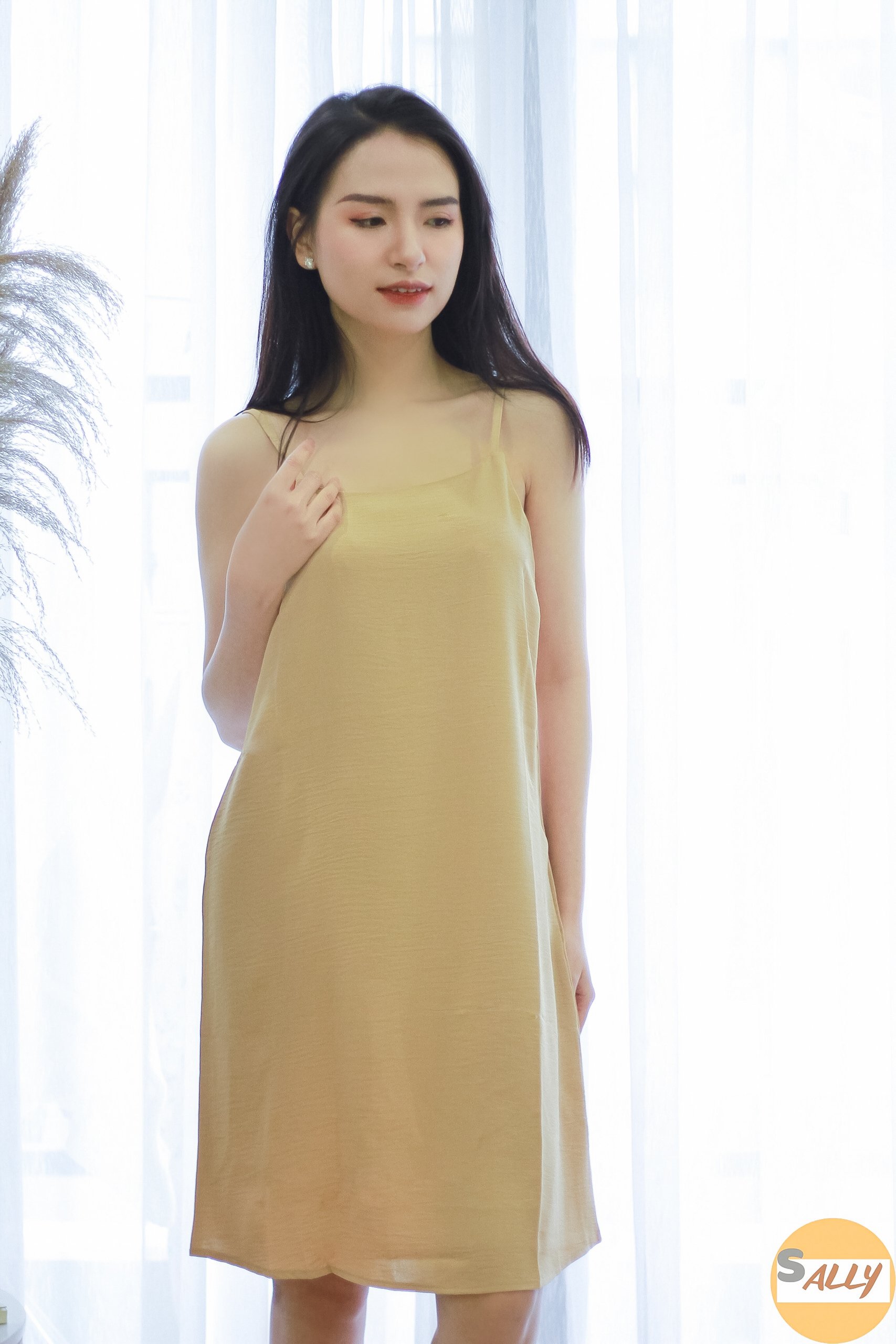 Đầm Suông Trơn 2 Dây Xẻ Nhiều Màu Siêu Hot | Shopee Việt Nam