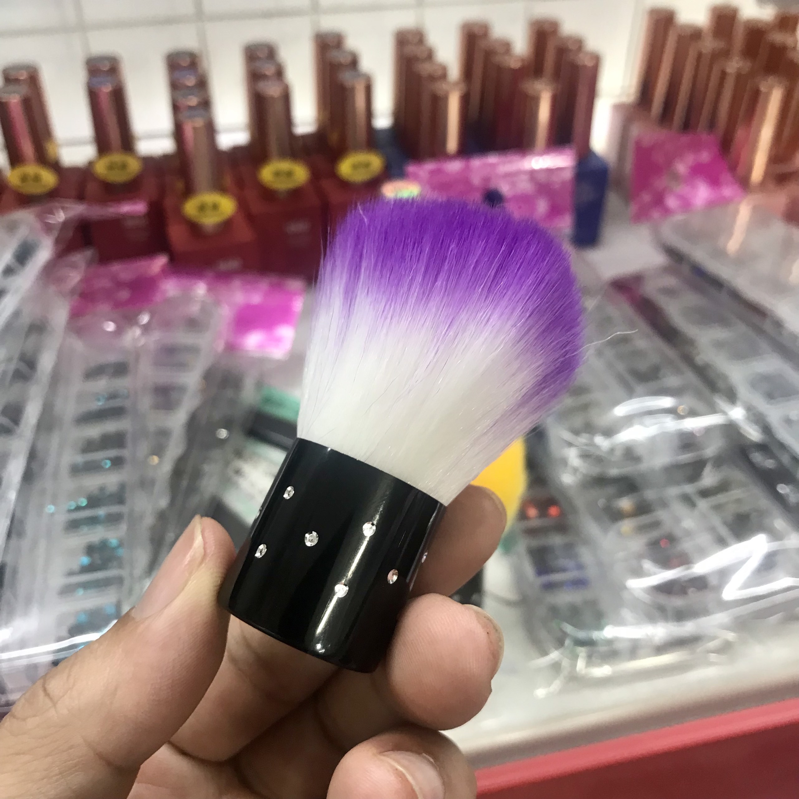 Chổi phủi bụi Nail (Cây ngắn) - Nail 937 (Màu ngẫu nhiên)