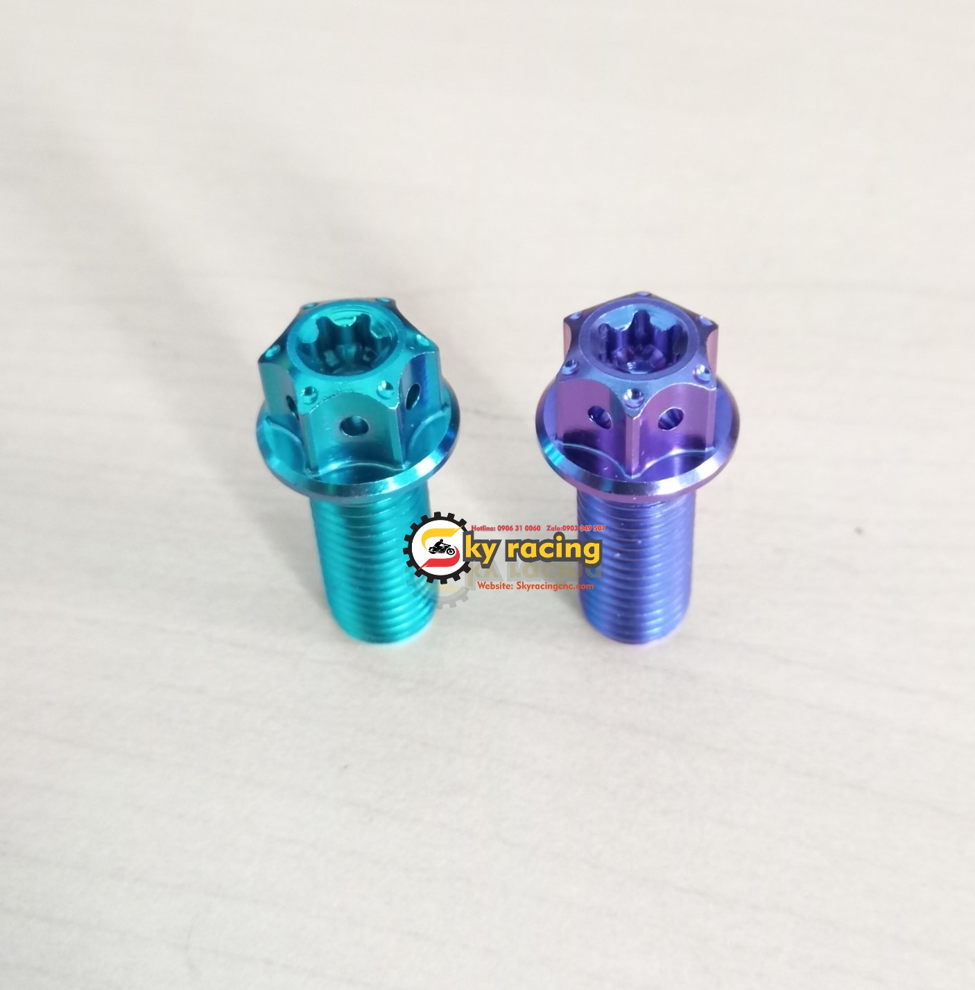 Ốc gr5 titan 100% đầu salaya 10li23 gắn pát heo dầu ya