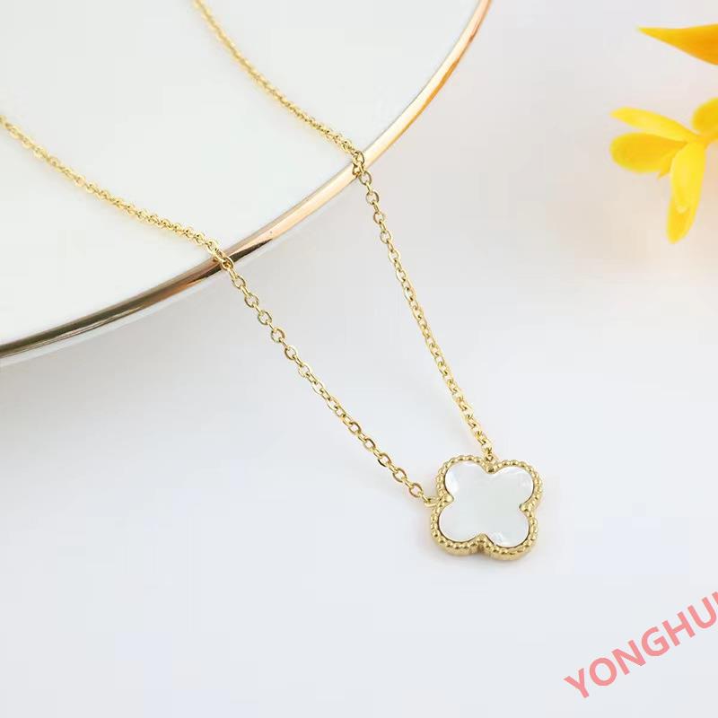 YONGHUI⏱ -Pasirley 18k Stainless Steel Four Leaf Clover Necklace Chain for Women Four Leaf Clover Pendant