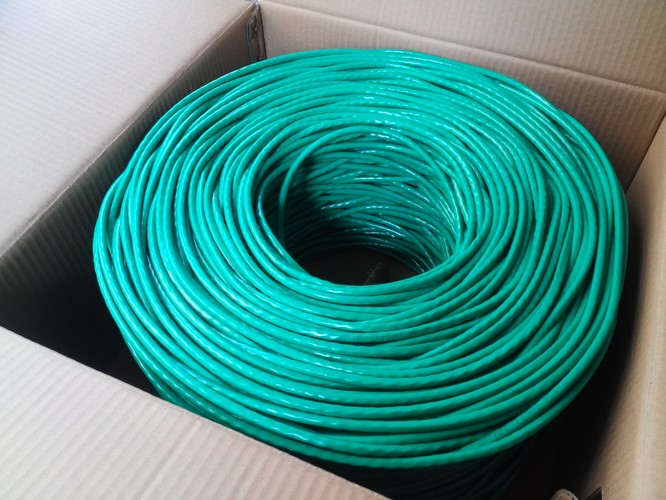 Thùng dây mạng cat5e 305m