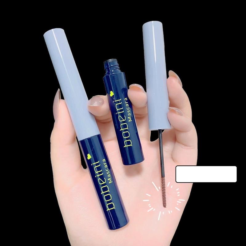 Mascara làm dầy và dài Mi