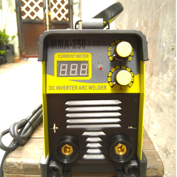 Máy hàn Que MM 250A mini Boss