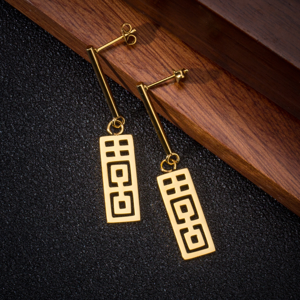 %E3%80%90factory%20outlet%E3%80%91Guofeng%20Chao%20Brand%20Happy%20Long%20Brand%20Earrings%20for%20Men%20and%20Women%20Retro%20Personalized%20Titanium%20Steel%20Earrings%20Rot%20Jewelry%20-%20Image%204