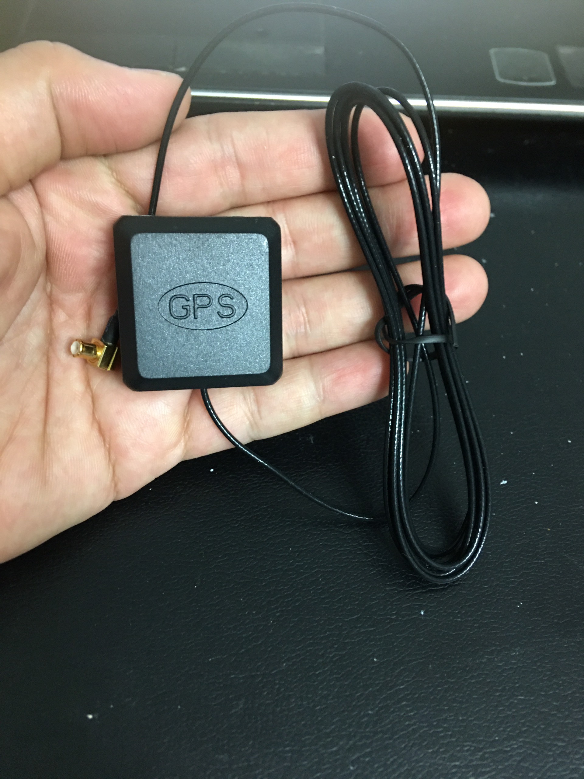 Anten GPS cho thiết bị định vị