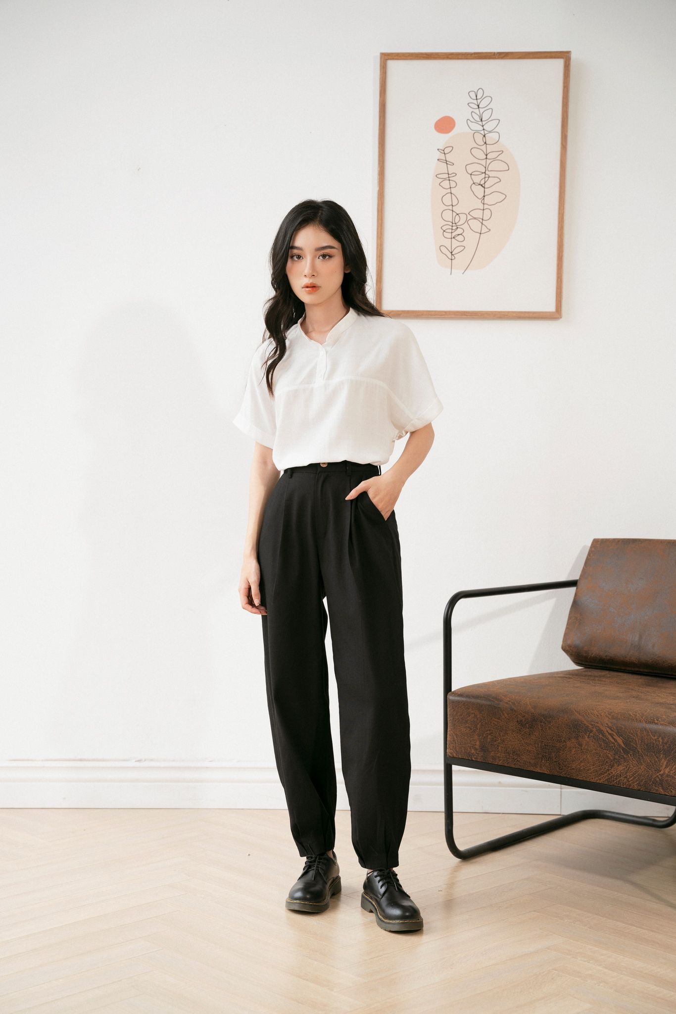 Sơ Mi Ngắn Tay Bổ Trụ Madelen