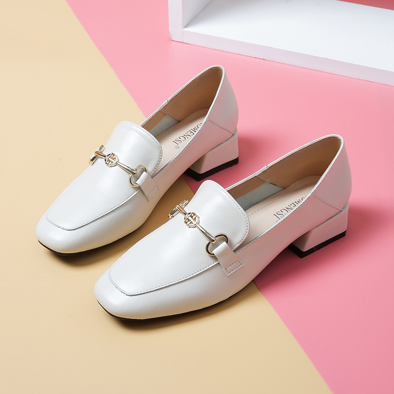 large wide womens shoes