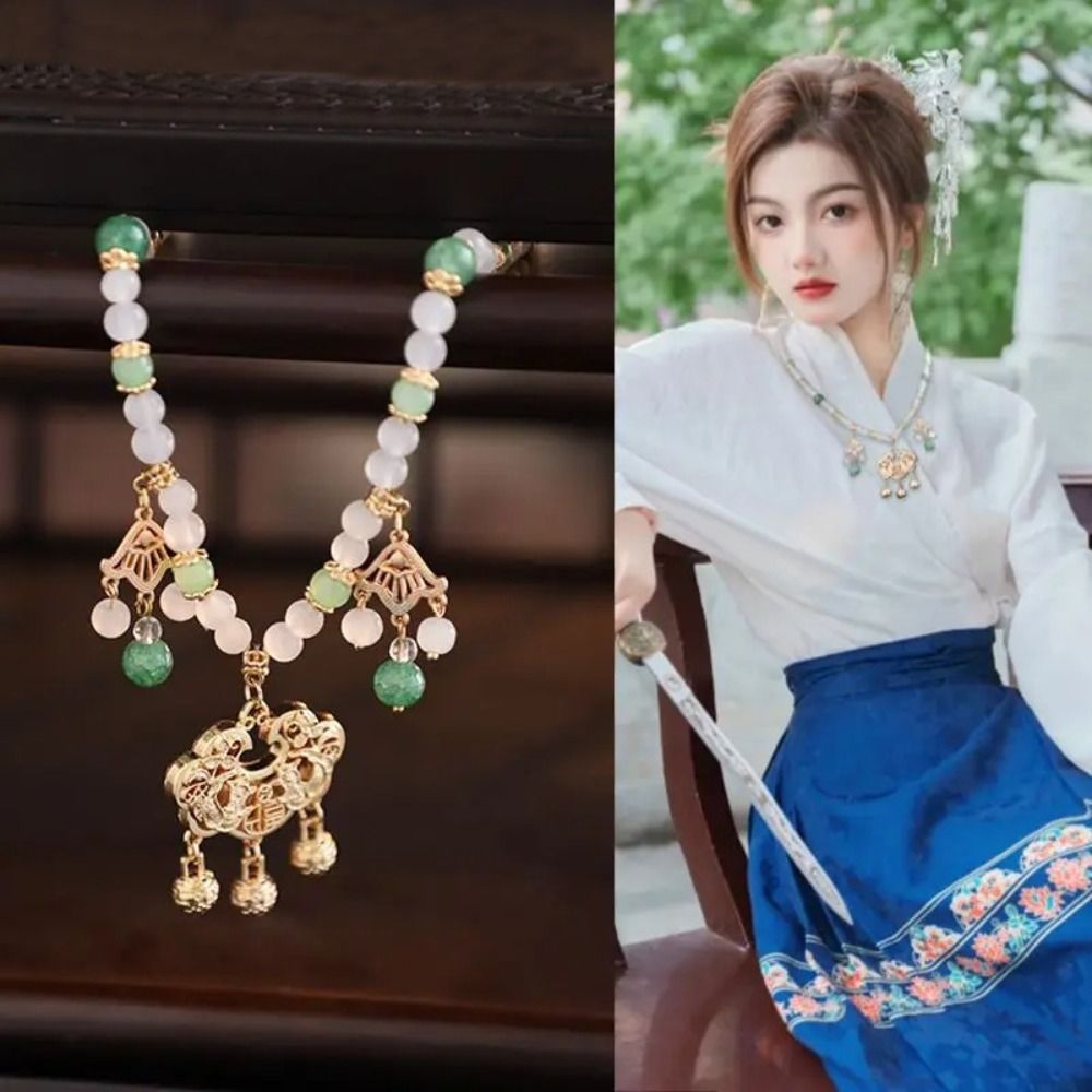 Elegant%20Chain%20Choker%20Vintage%20Hanfu%20Necklace%20Flower%20Collar%20Longevity%20Lock%20Pendant%20Chinese%20Style%20Tang%20Dynasty%20Ruyi%20Choker%20Girls%20-%20Image%203