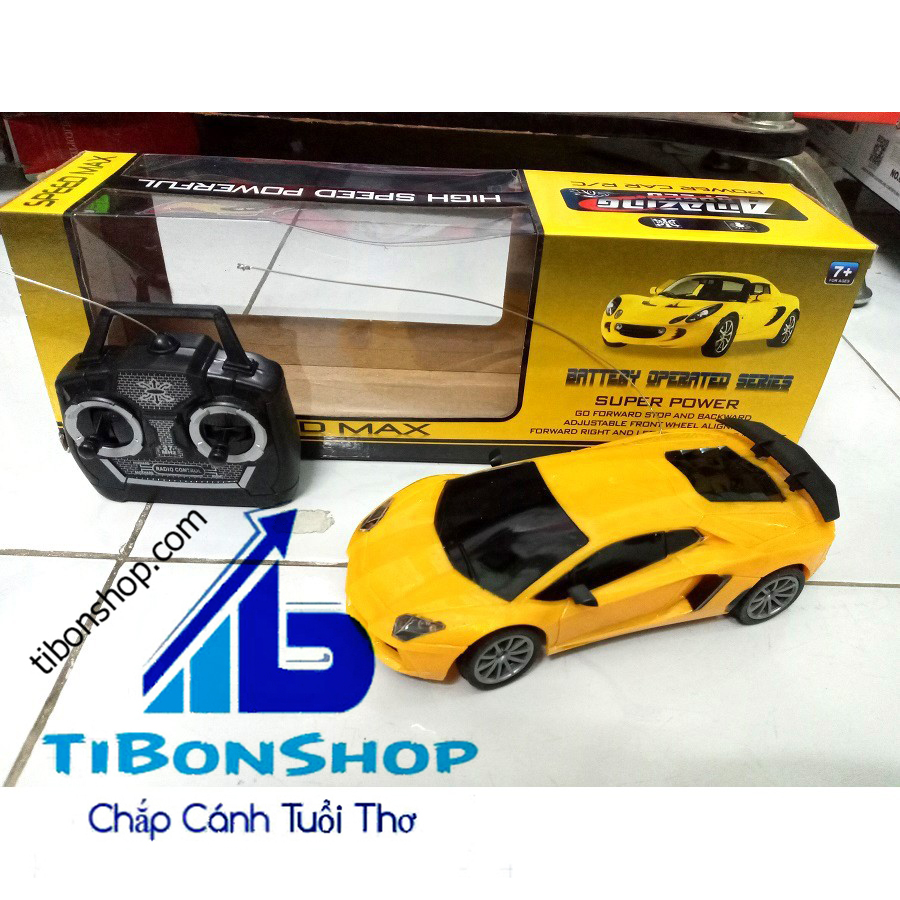 Xe ô tô điều khiển từ xa 4 chiều