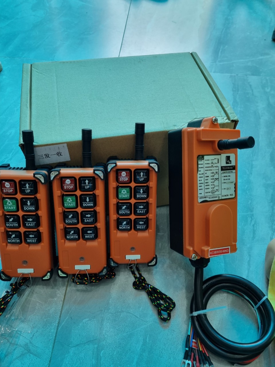 Điều khiển cẩu trục từ xa F21E1B ( 3 tay khiển)