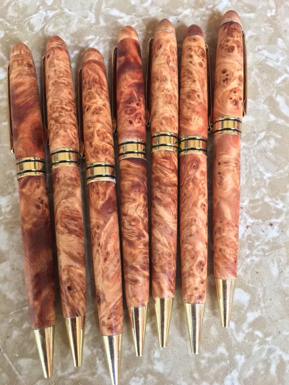 bút bi gỗ huyết long