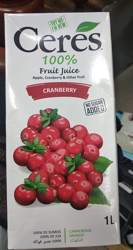 Nước Cranberry Juice hiệu Ocean Spray chai 1,8l  (date mới)