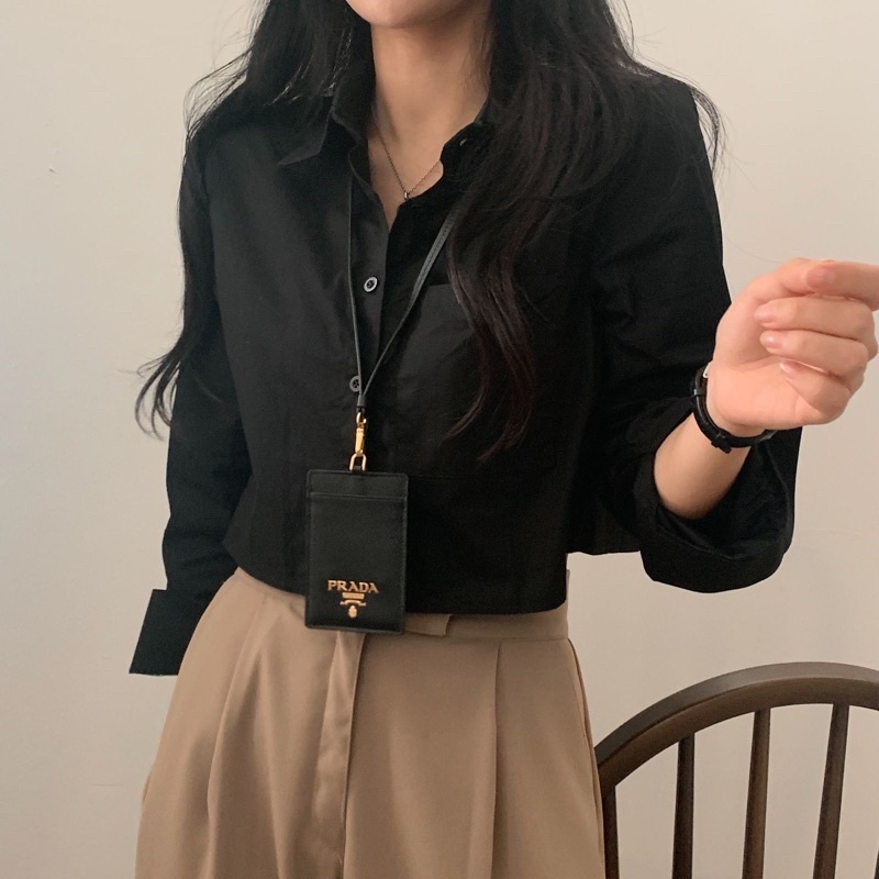 Áo sơ mi croptop dài tay form rộng 3 màu đen trắng và beige thời trang nữ Famos