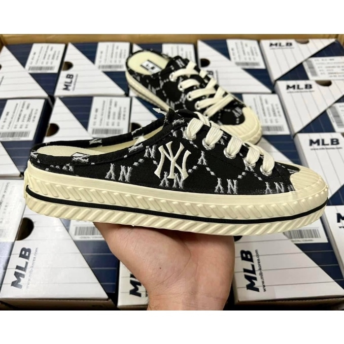 Giày MLB Mule Playball Origin màu đen dễ mang, MLB NY Authentic