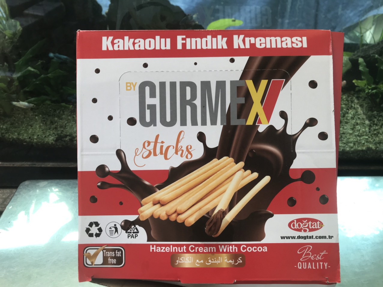 Bánh Que Gurmex Chấm Kem Ca Cao Hạt Phỉ Hình Trái Tim Hazelnut Cream With Cocoa (Hộp 40g- đỏ)
