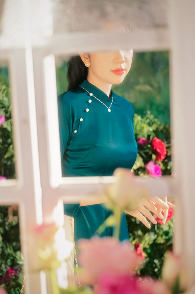 Sumire Store Áo dài Truyền thống Tú Lê