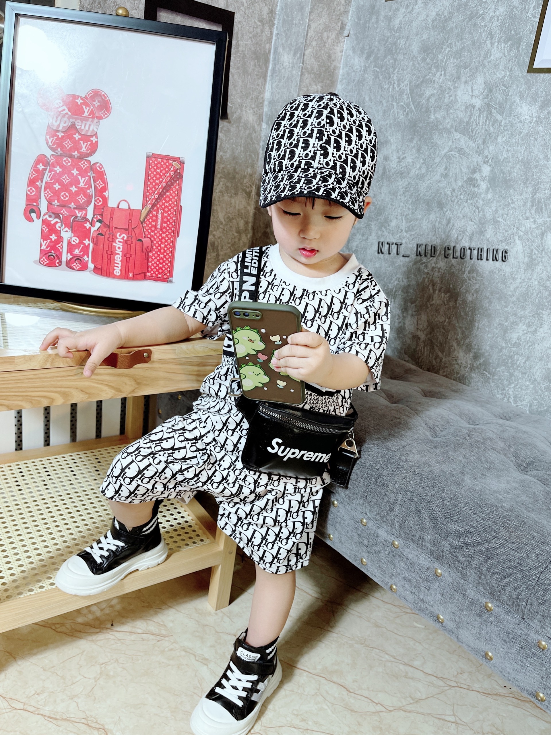 SÉT DIOR 3 CHI TIẾT COTTON KÈM MŨ BÉ DIỆN HÈ CỰC CHẤT