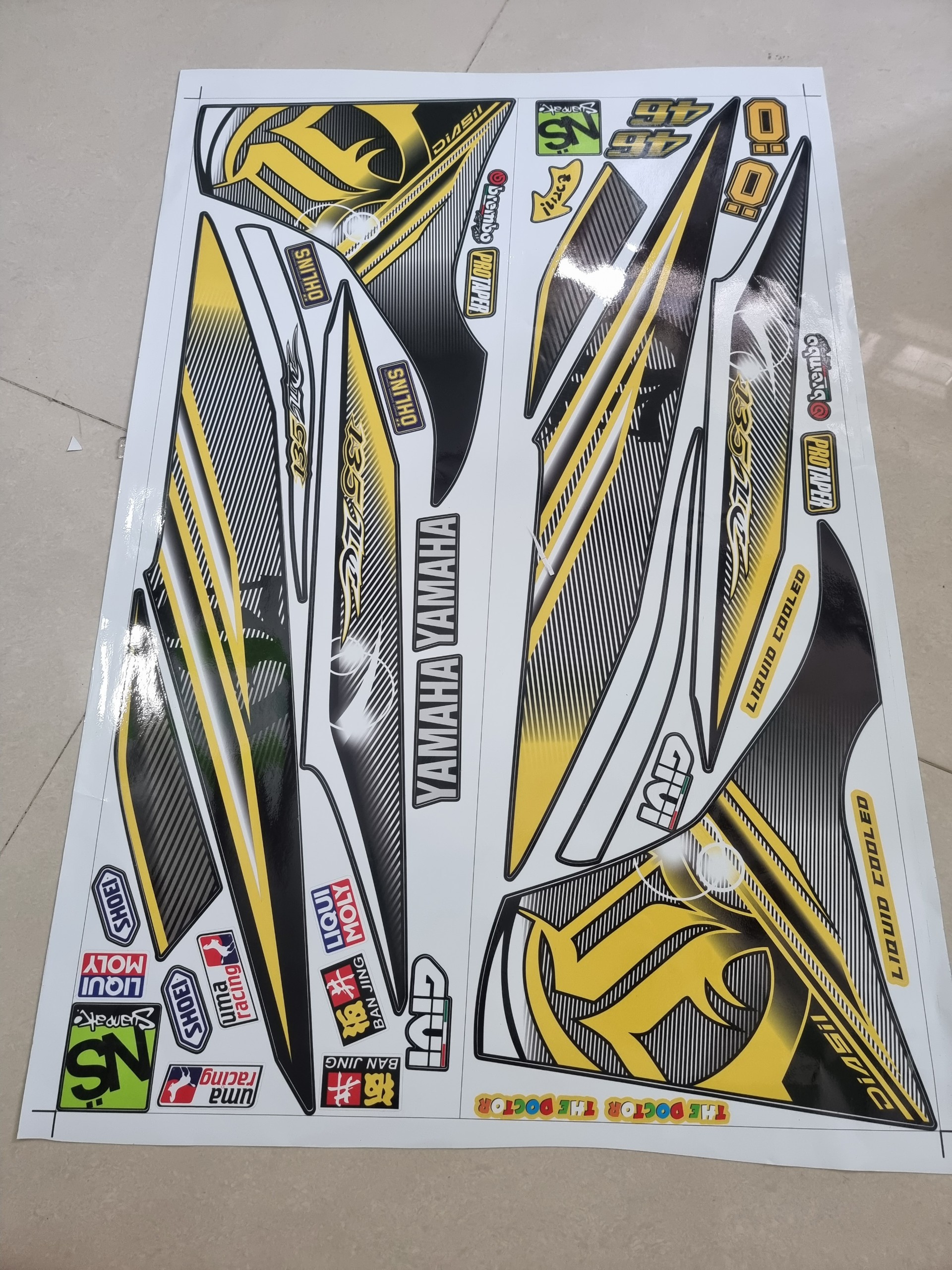 Tem xe exciter 2011 135 LC tặng logo