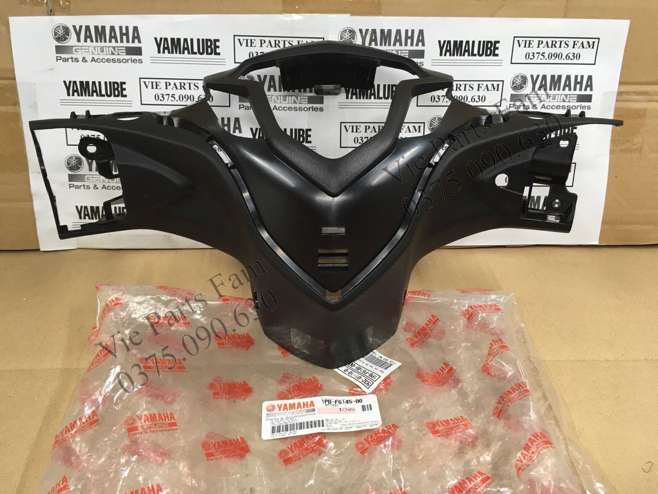 Bợ cổ/ gáy/ ốp đầu sau Jupiter Fi, hàng din Yamaha mới 100%