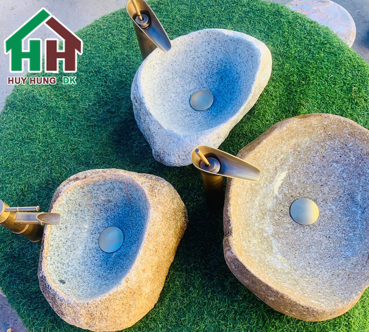 Lavabo Đá Cuội ( Chưa kèm vòi ) - Công ty Huy Hùng