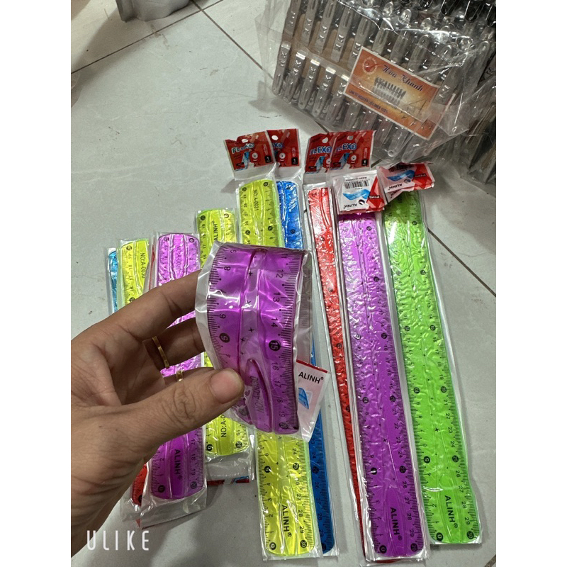 Thước kẻ nhựa dẻo dài 20cm và 30cm