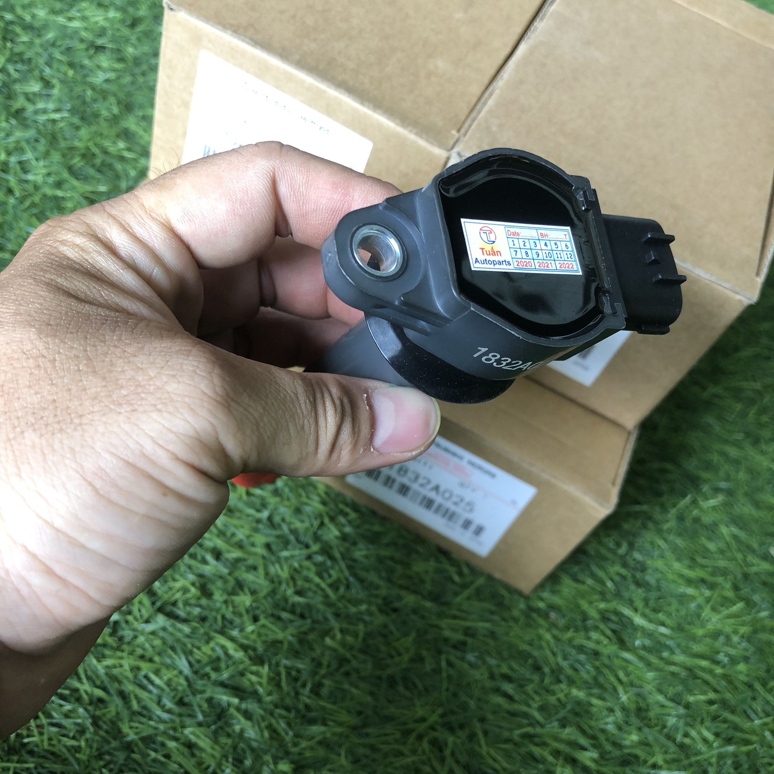 HÀNG XỊN MOBIN ĐÁNH LỬA MITSUBISHI ZINGER/ OUTLANDER/ LANCER ASAKI JAPAN