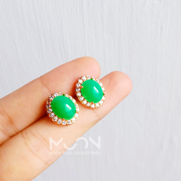 [HCM]Bông tai nụ hình bâu dục màu xanh lục viền đính đá màu vàng mẫu cổ điển sang trọng khuyến mãi - moon star acc