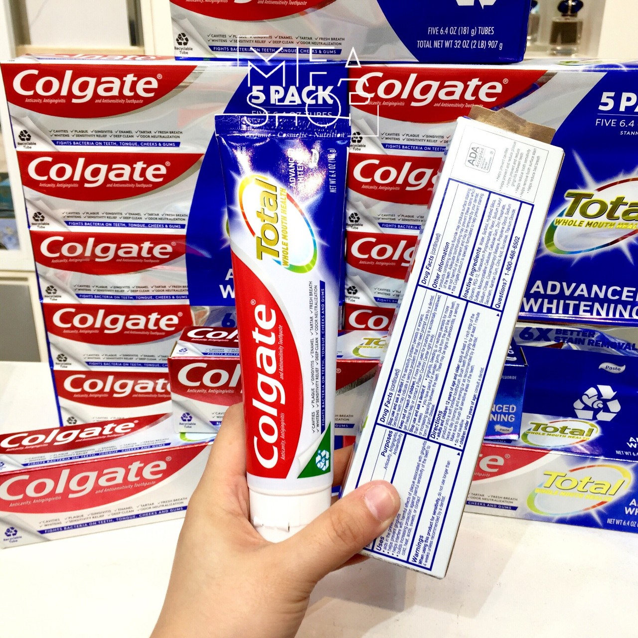 Kem đánh răng trắng sáng Colgate Total Advanced Whitening 181g