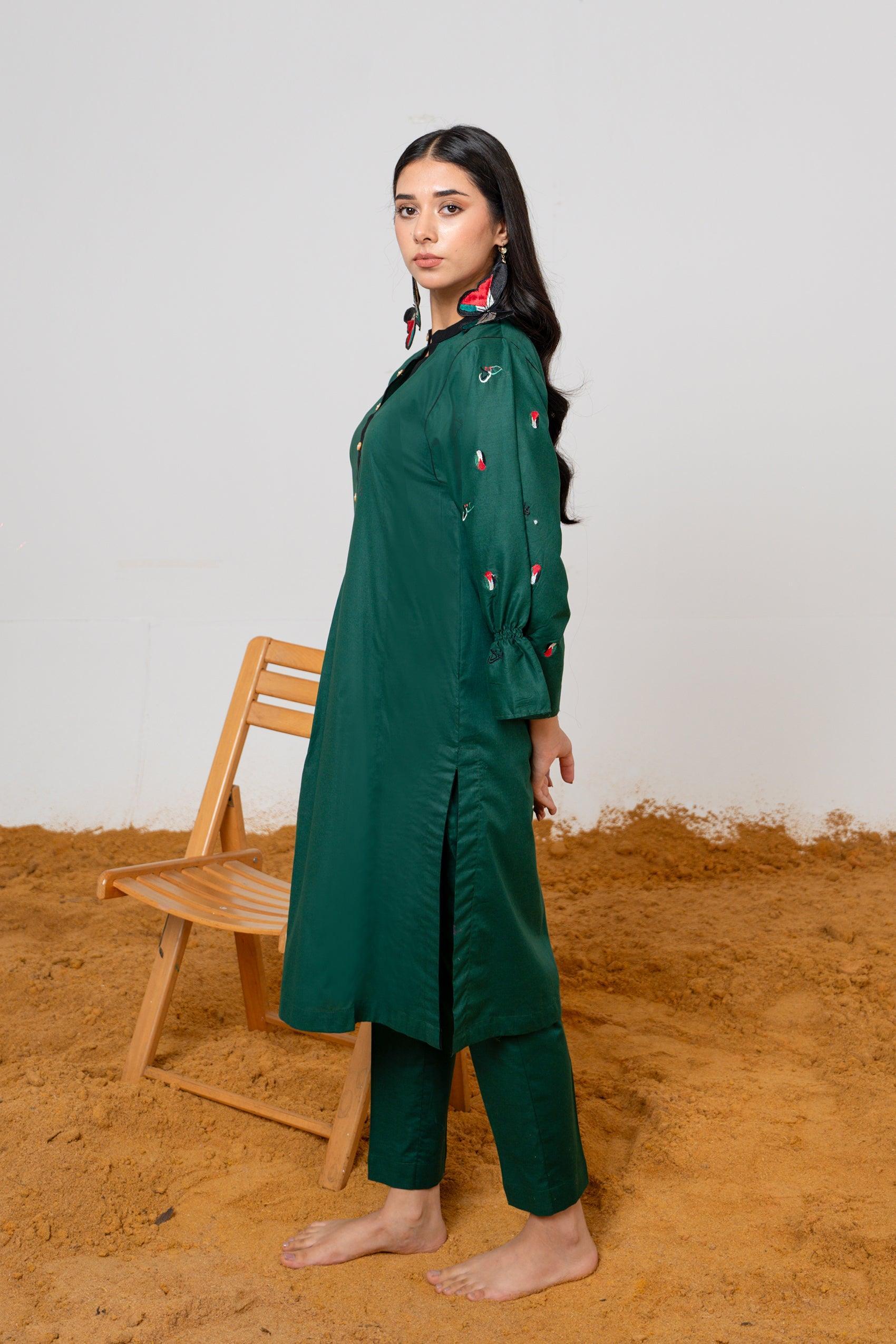 Kross%20Kulture%20-%202PC%20-%20Embroidered%20Cotton%20Suit%20For%20Women%20-%20Image%203