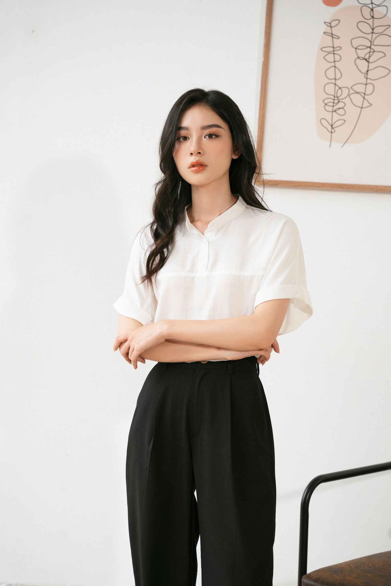 Sơ Mi Ngắn Tay Bổ Trụ Madelen