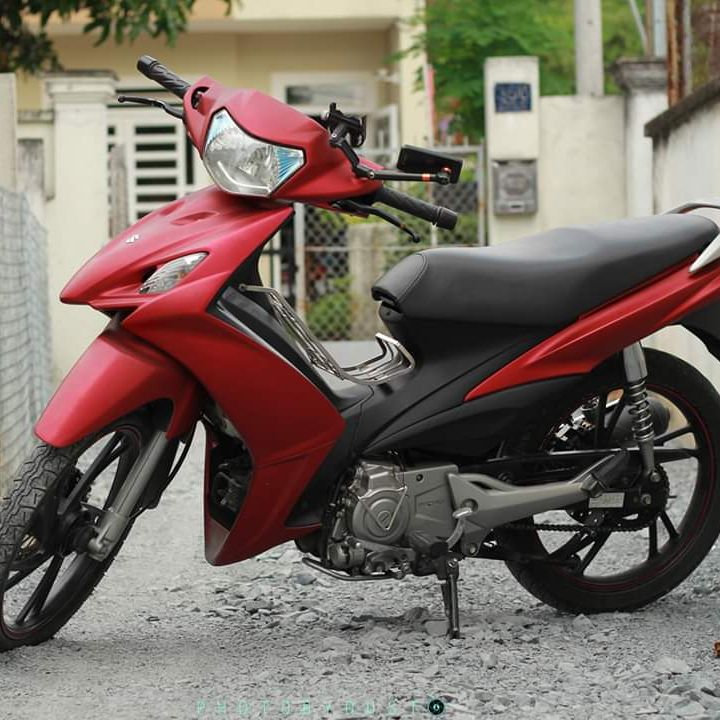Sơn Xịt Samurai Màu Đỏ Nhám Mờ Y9595