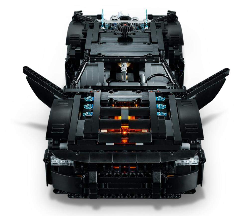 【Official】 LEGO 42127 Technic THE BATMAN - BATMOBILE™ 10+