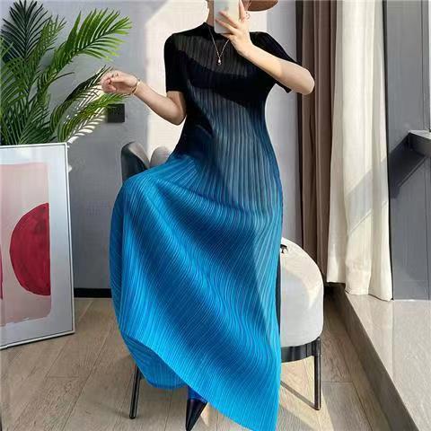 Đầm Xếp Ly Màu Gradient Cao Cấp Thời Trang Dành Cho Nữ
