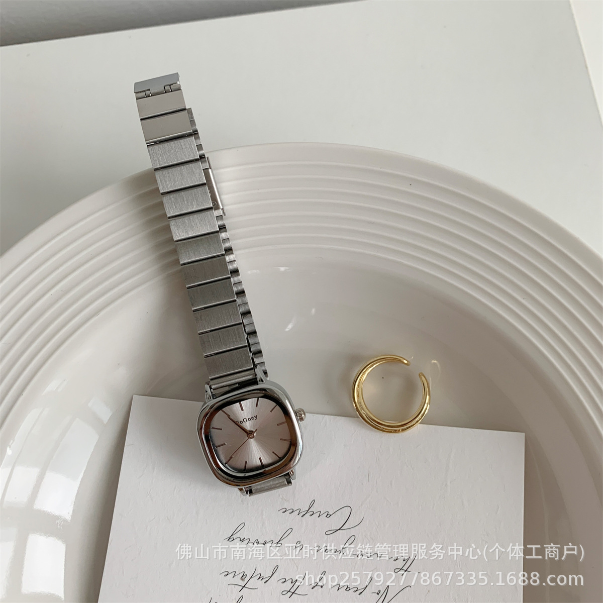 【versatile style】【Very good-looking】Cross-chain chainlink watch for ...