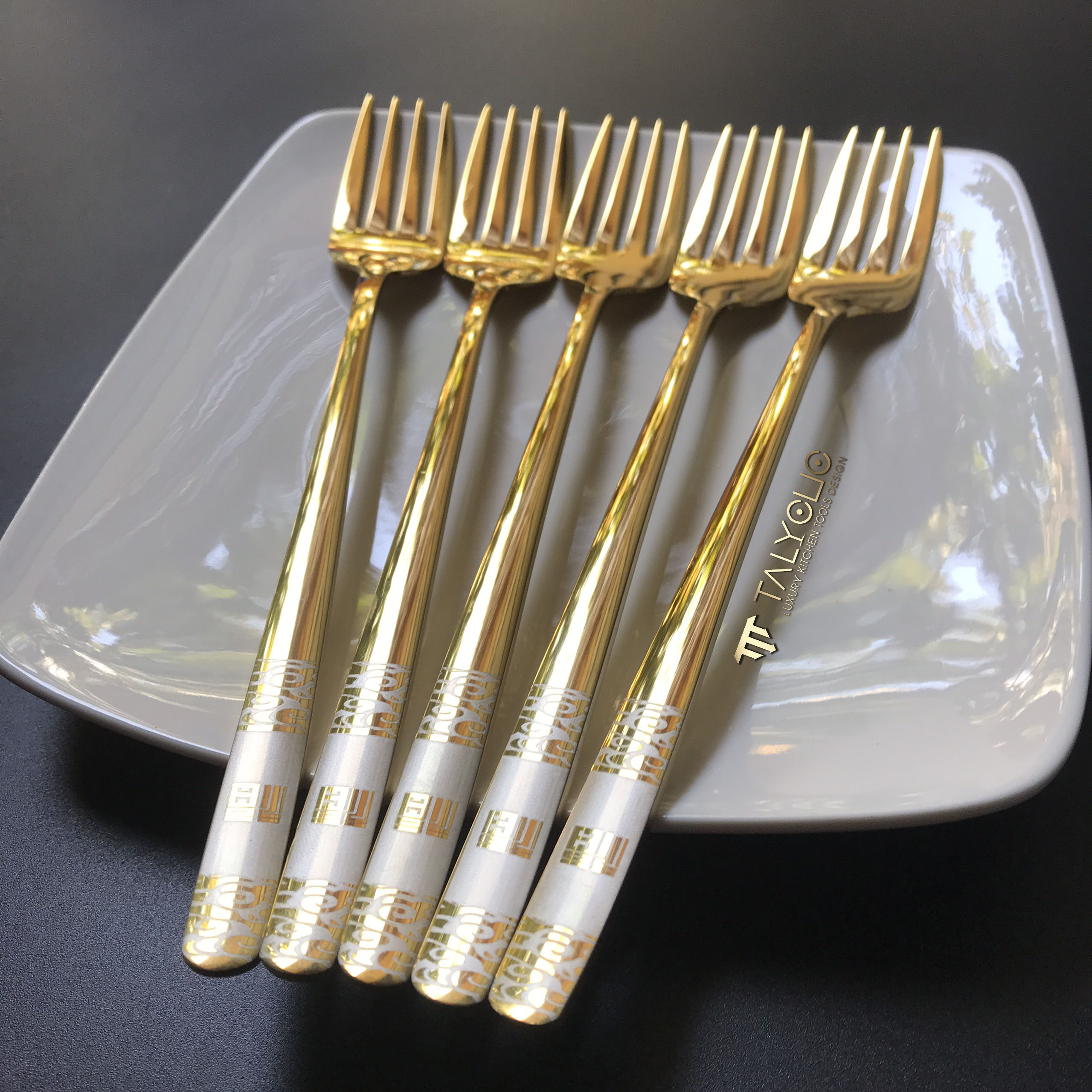 Dĩa inox nĩa inox 304 cao cấp mạ vàng phủ bóng sang trọng dùng trong gia đình