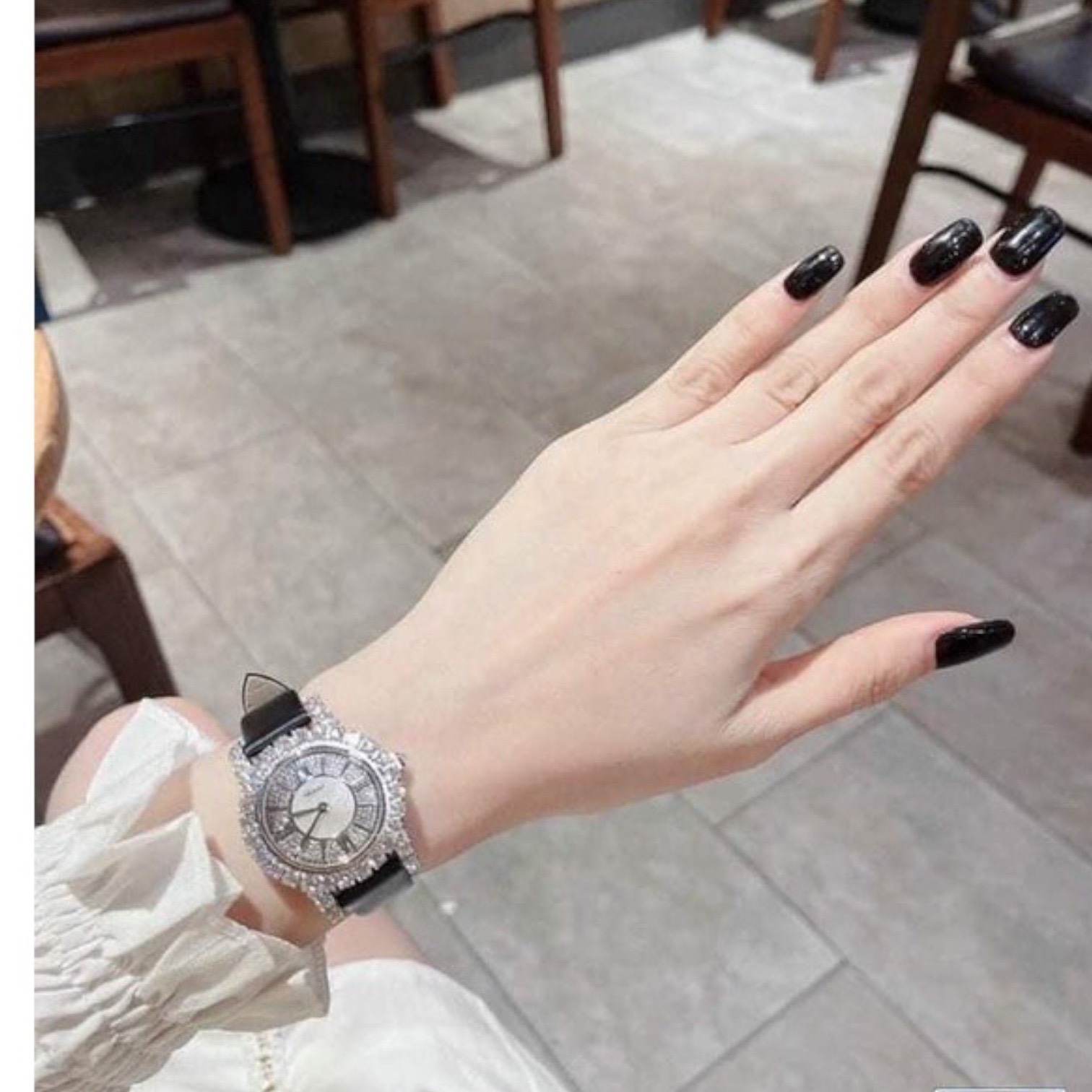 đồng hồ nữ chopard dây da mềm mặt cườm đá sang trọng