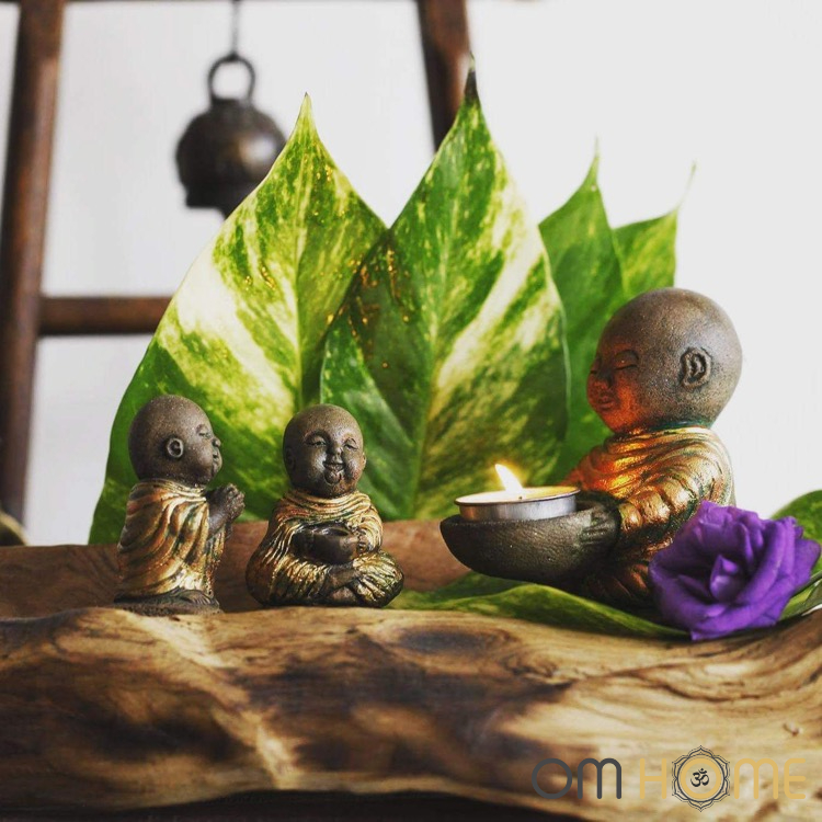 Tượng Chú Tiểu Ngồi Om Home